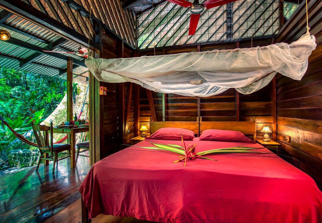 Congo Bongo Ecovillage Costa Rica Lodge *